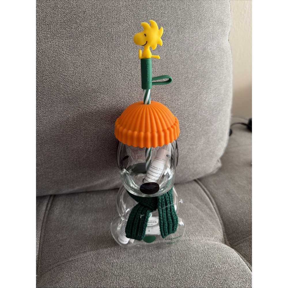 Starbucks Peanuts Snoopy Glass Cup 20 Oz